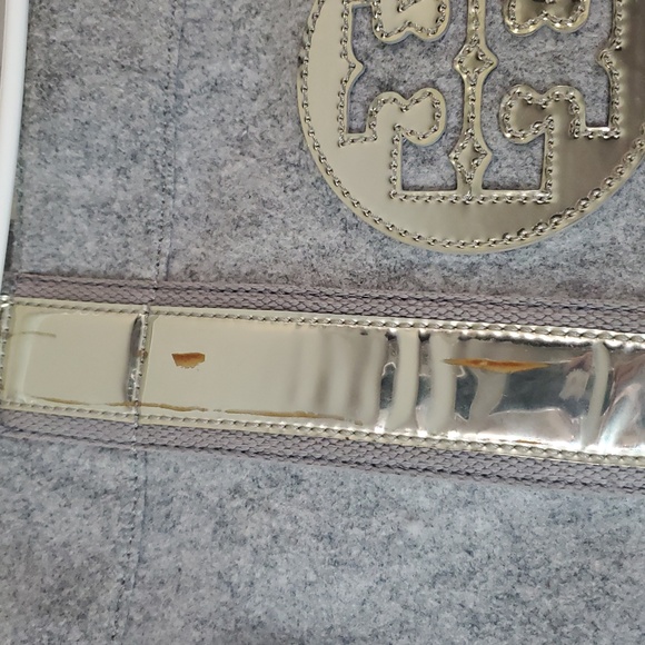 Tory Burch Ella Flannel Metallic Gold Trim Tote Bag Big Logo - Picture 6 of 16